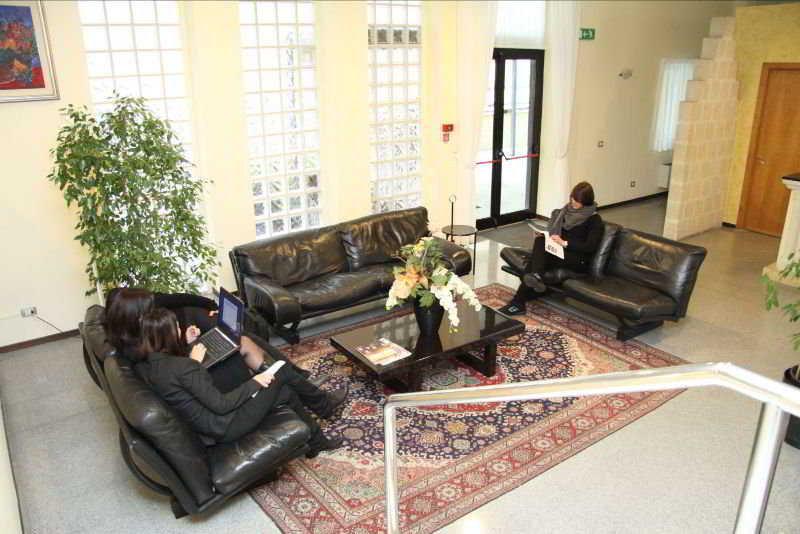 Hotel Zenit Salento Лече Екстериор снимка