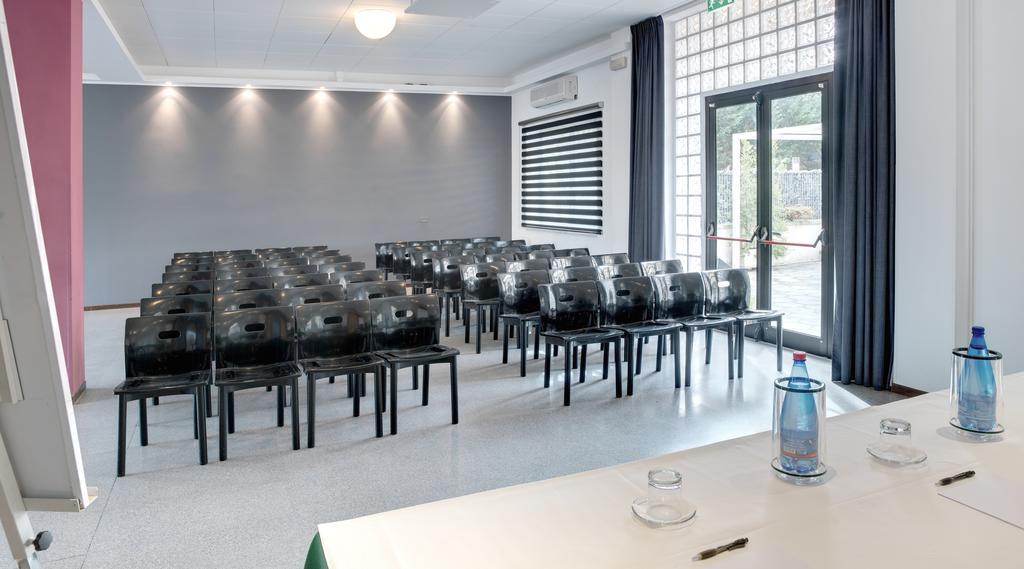 Hotel Zenit Salento Лече Екстериор снимка