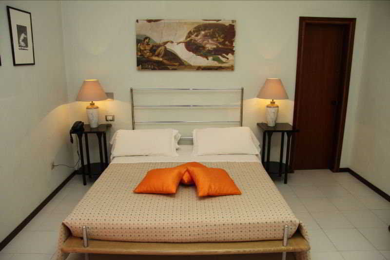 Hotel Zenit Salento Лече Екстериор снимка