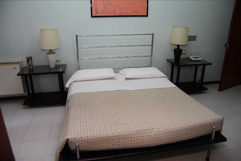 Hotel Zenit Salento Лече Екстериор снимка